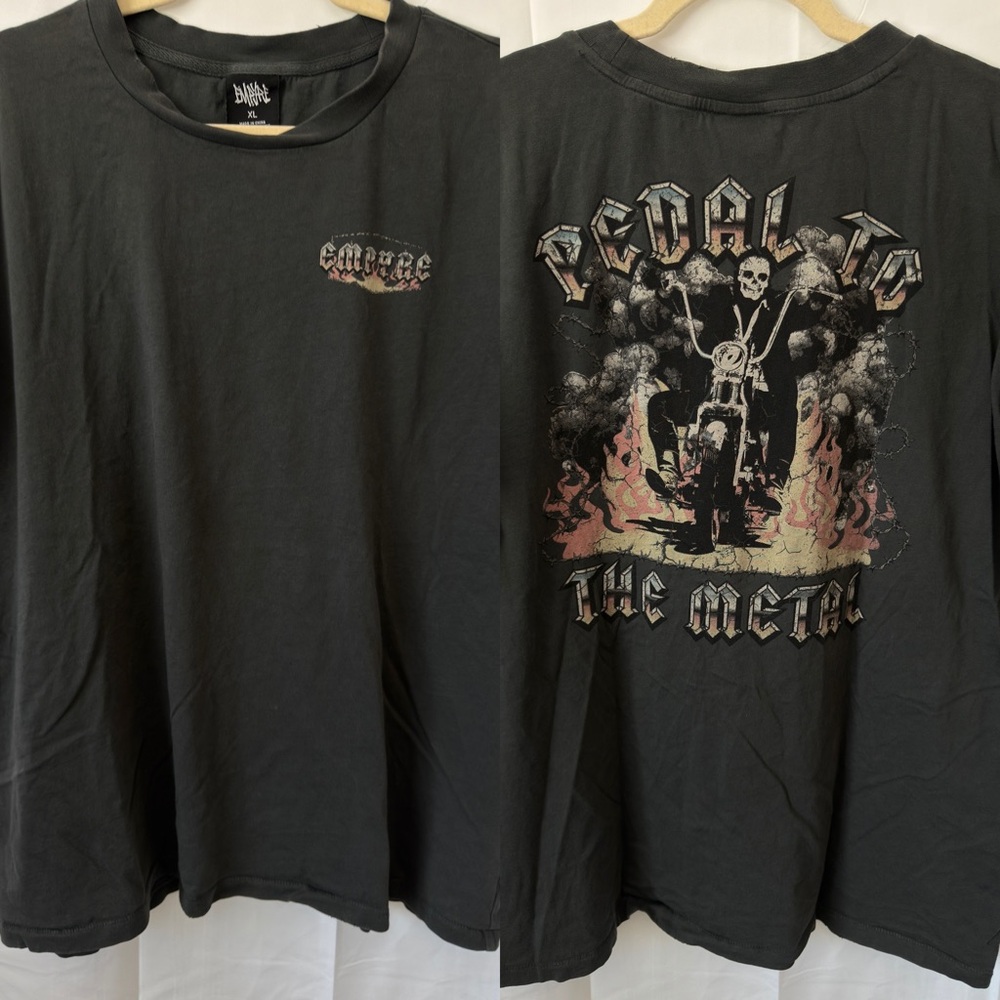 Black Short Sleeve graphic T-Shirt